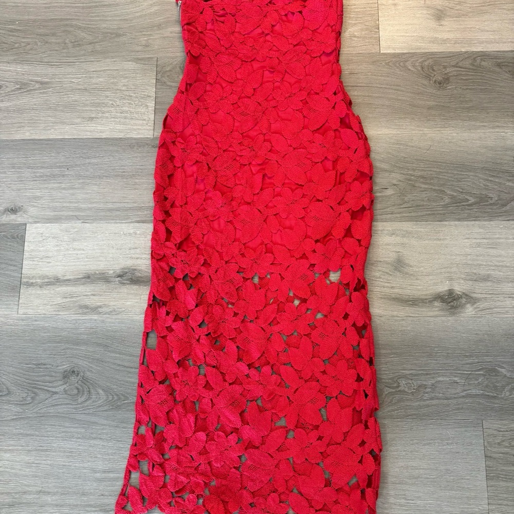 Saylor Philomena Lace Strapless Midi Dress - Picture 2 of 5